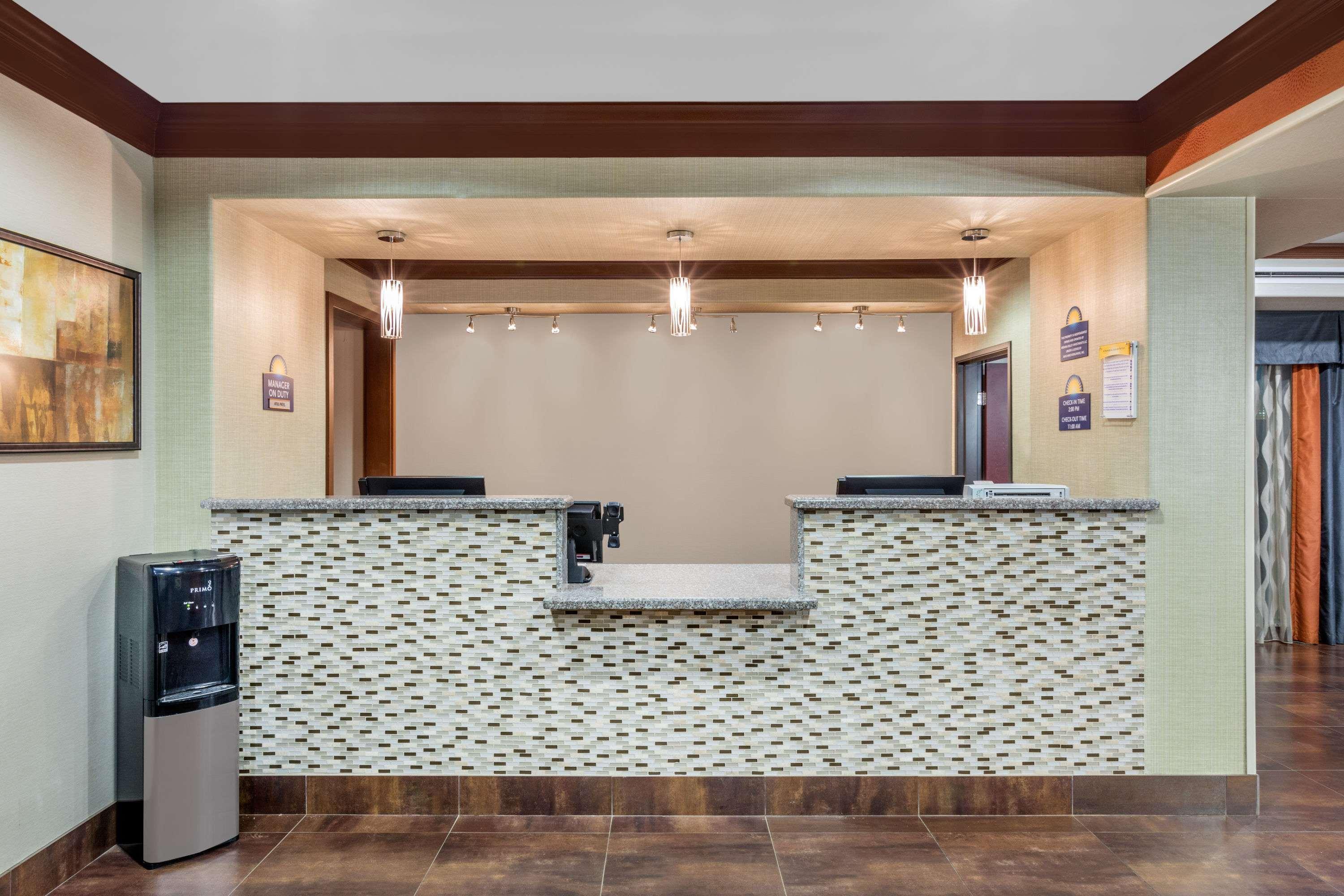 Days Inn By Wyndham Dilley Buitenkant foto